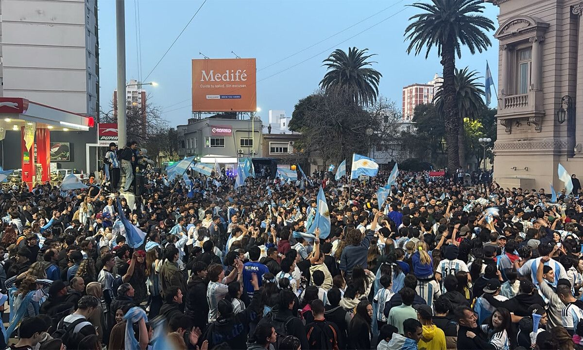 En los municipios se festejó fuerte la clasificación a la final de la Scaloneta