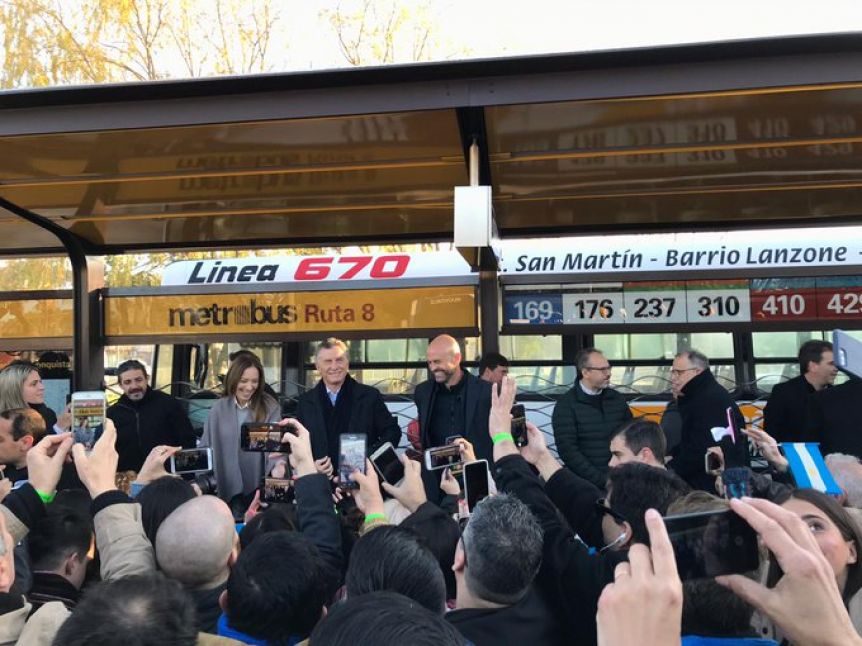 A un día de la veda, Macri y Vidal inauguraron el Metrobus con un fuerte mensaje de campaña
