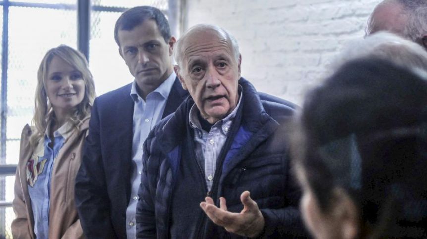 Lavagna presenta su plan para