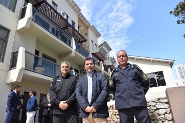 Ritondo inauguró en Pinamar un nuevo complejo para los policías