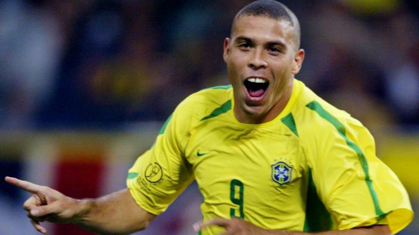 Ronaldo confesó qué jugador argentino le pegó más patadas