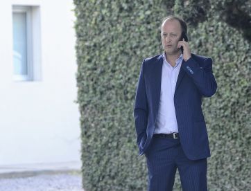 Kicillof se reunió con los intendentes y les presentó primero a su gabinete