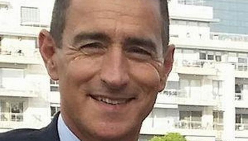 Omar Galdurralde se acerca al Instituto de Loterías