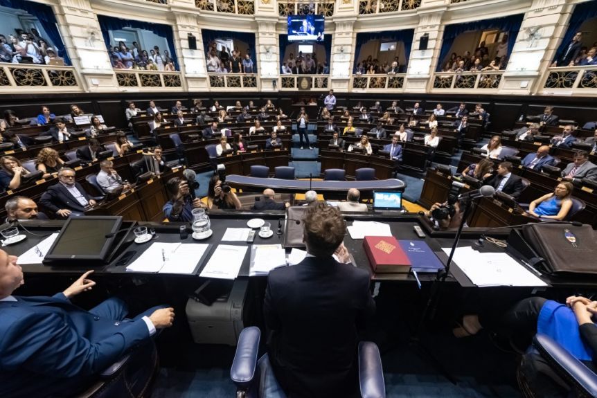 El deseo de Massa y las exigencias de la oposición complican la votación de la megaley