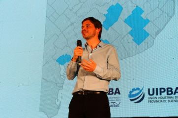 Costa con industriales: 
