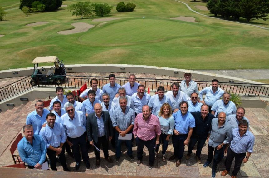 Cónclaves en La Plata: Intendentes radicales afinan sintonía con el gobierno de Axel Kicillof