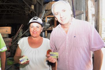 Municipios bonaerenses lanzan sus propias tarjetas de descuento para aliviar la crisis