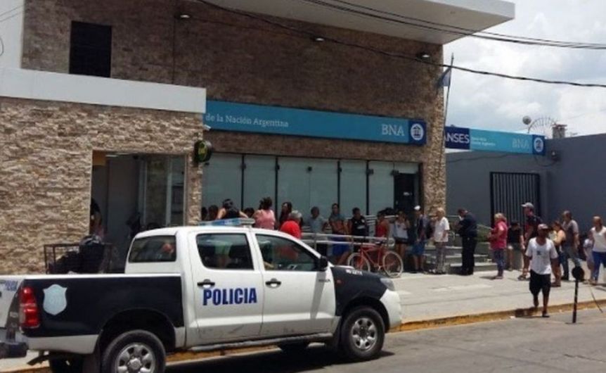 Brutal asalto al Banco Nación