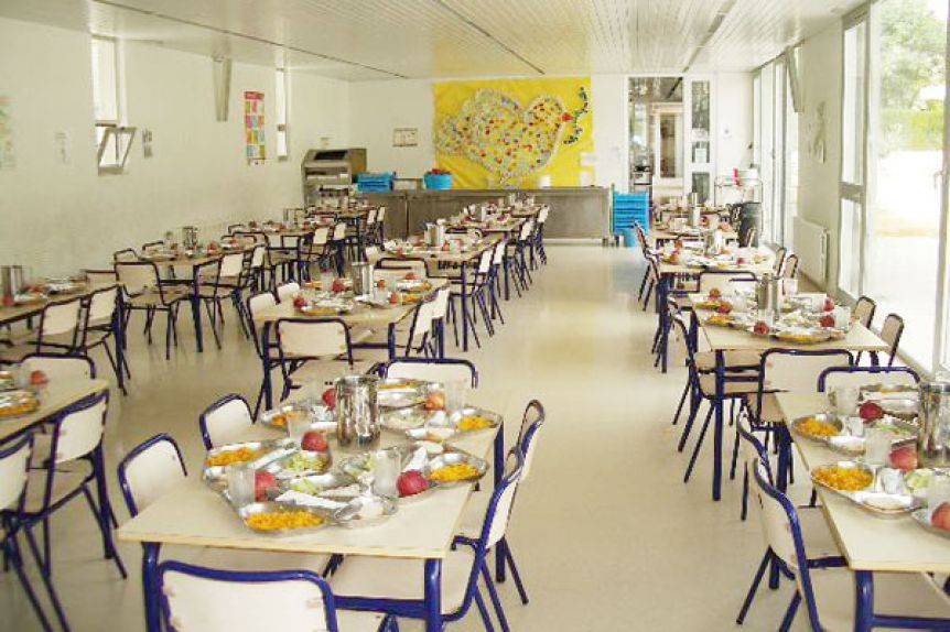 Casi 40 alumnos de una escuela porteña se intoxicaron porque la comida estaba podrida