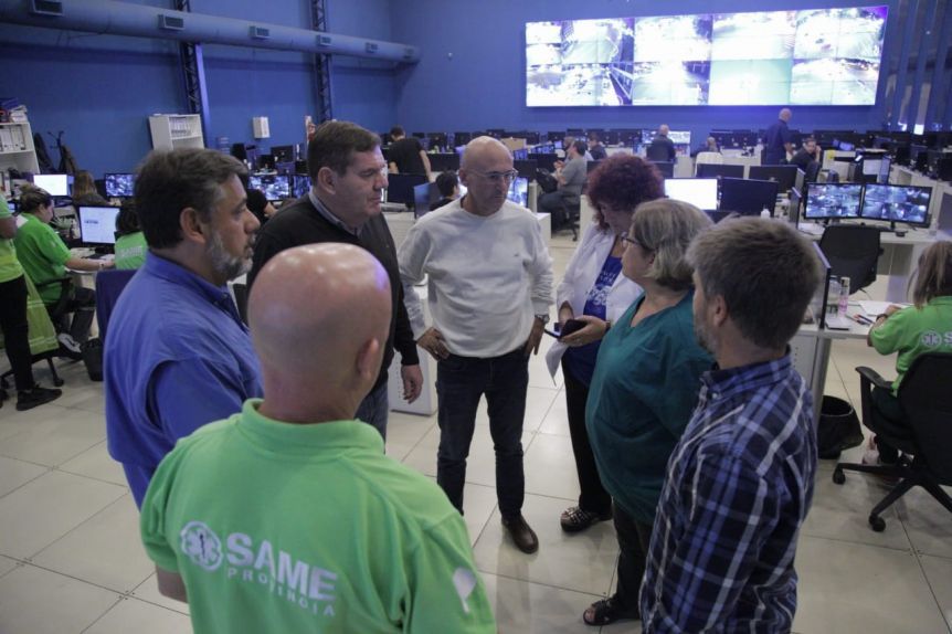 Mar del Plata, un paso adelante: Montenegro suspendió las clases hasta el 31 de marzo