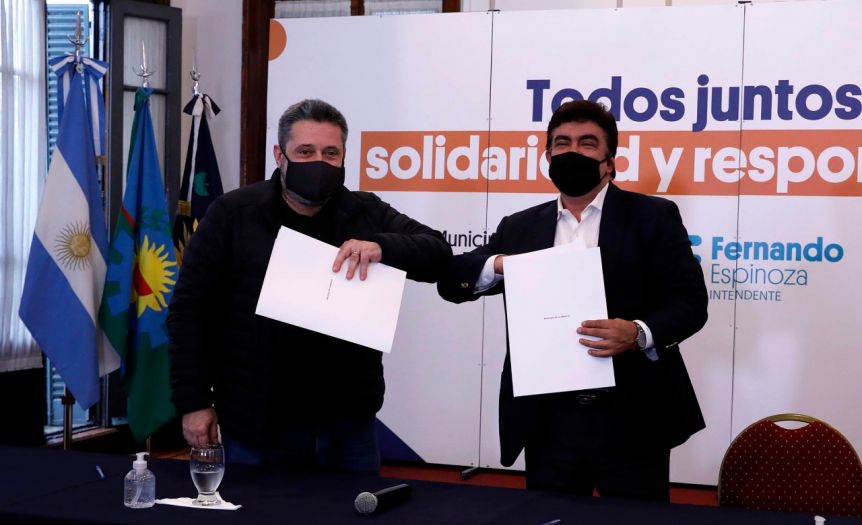 Ayuda para los adultos mayores: Espinoza firmó un convenio con SUTERH