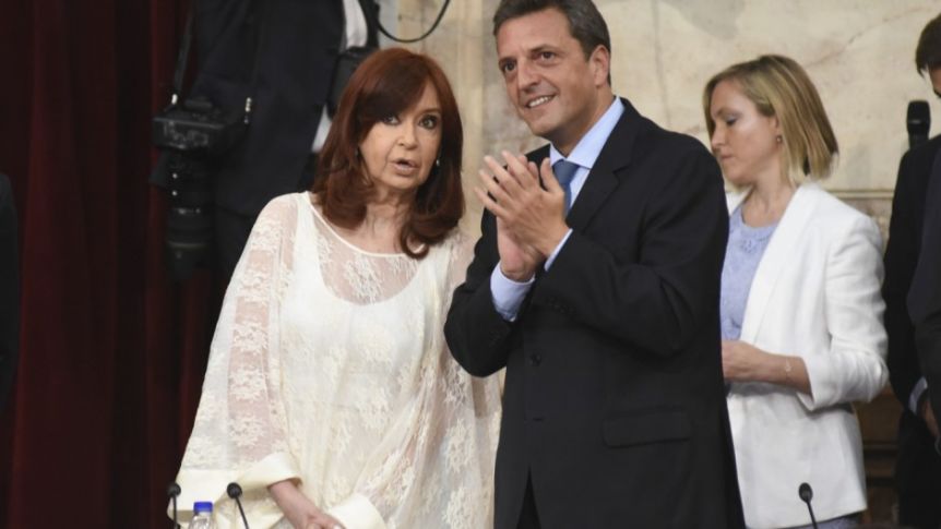 CFK y Massa aumentaron sueldos y opositores saltaron con críticas y memes