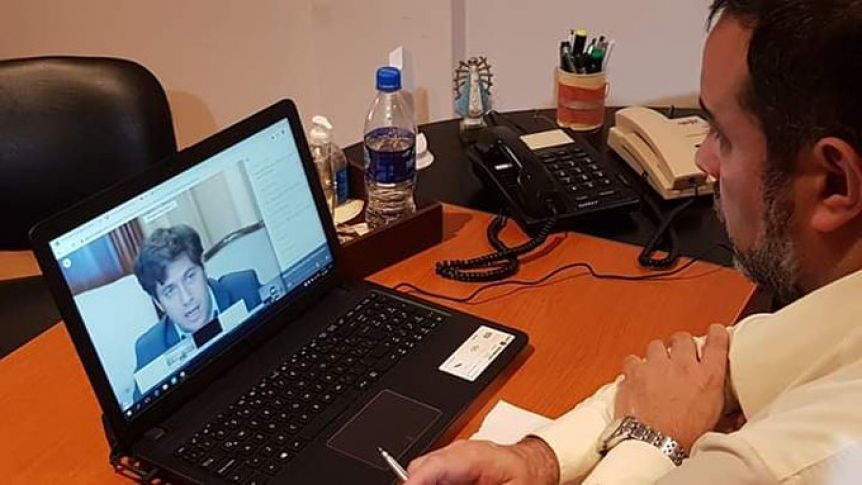 Teleconferencia de Kicillof con los 135 intendentes: más ayuda económica para los municipios