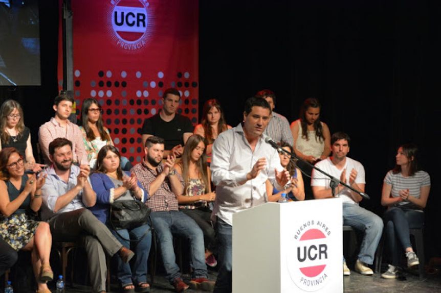 El respaldo para la fórmula radical ahora llegó desde la poderosa Tercera