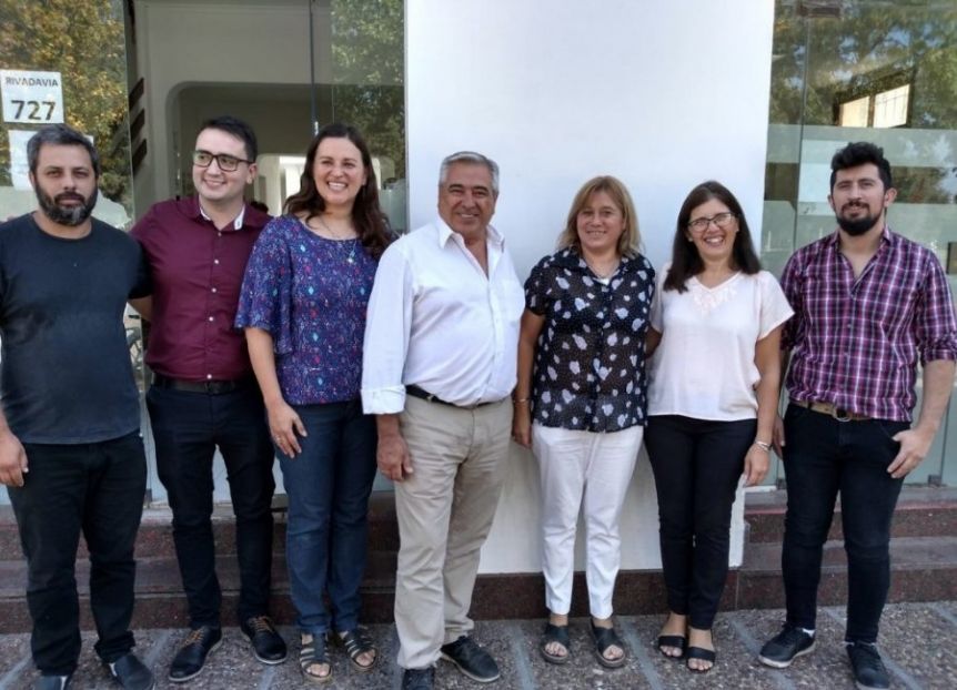 Intendente enfurecido por renuncias masivas en el Consejo Escolar