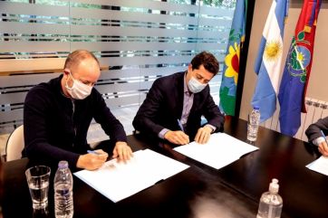 De Pedro llevó al Conurbano programa de asistencia social ante la emergencia