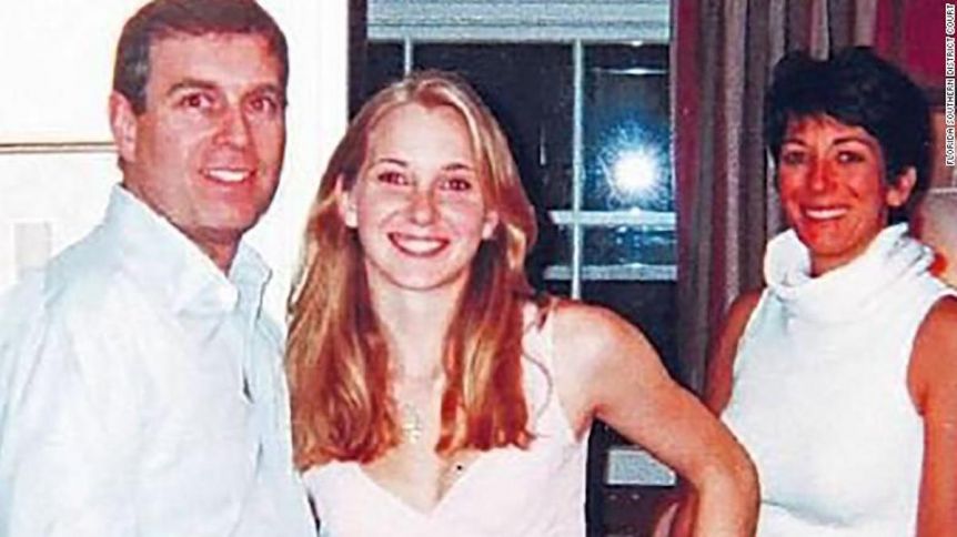 Testimonios complican más a Ghislaine Maxwell: estuvo en orgías con menores de 15 años