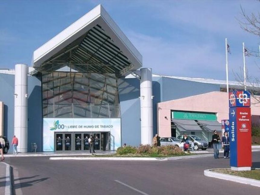 Reabren galerías y centros comerciales en distrito PRO
