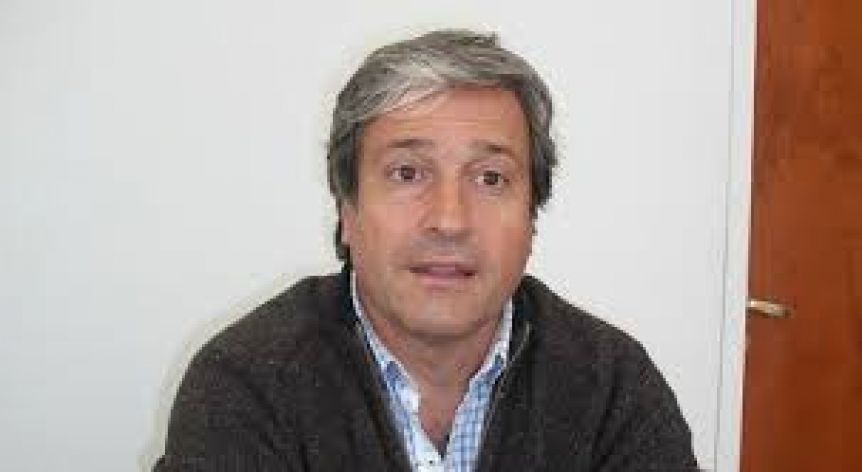 Alarma en Dorrego: funcionario dio positivo