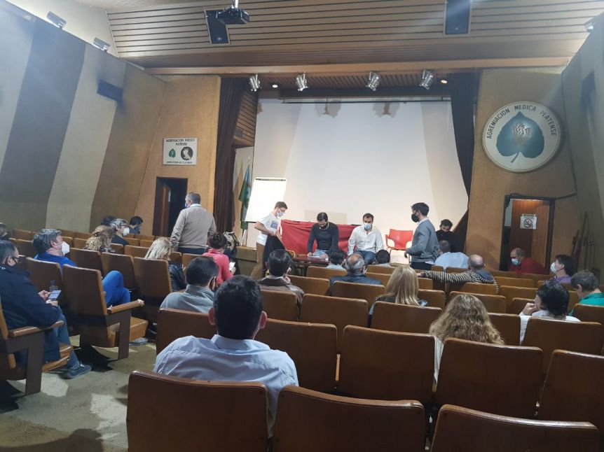 Fin del conflicto: la AMP aceptó el convenio propuesto por IOMA