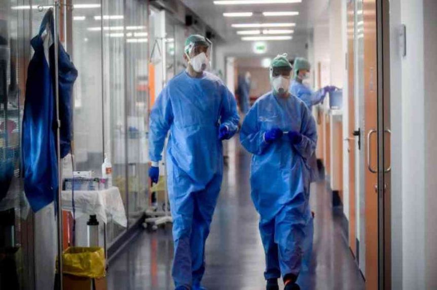 Crisis sanitaria: crecen los contagios y las muertes por Covid-19 en la primera línea