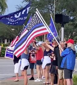 La ya no tan Niña Loly se manifestó en apoyo a Donald Trump