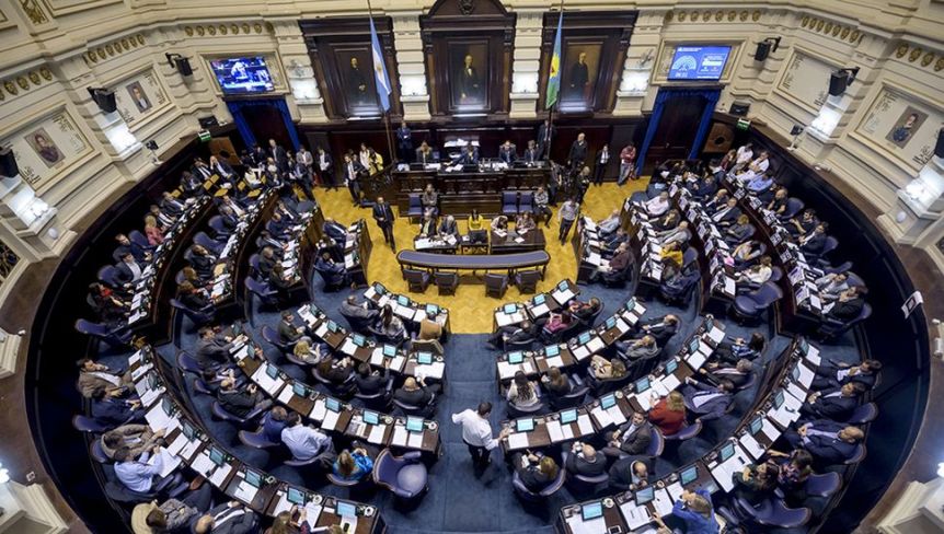 Los diputados tendrán licencia de tres meses por parentalidad