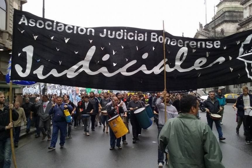 Provincia pospuso la reunión paritaria y los Judiciales anunciaron un