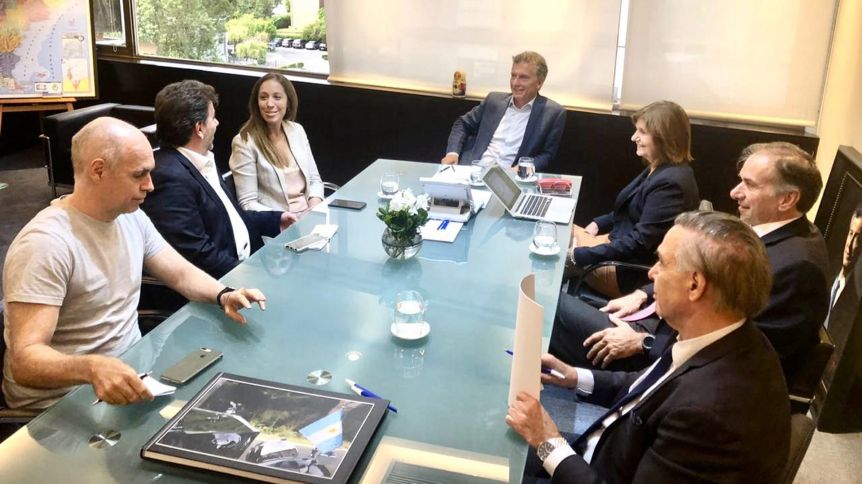 Elecciones 2021: un sondeo de opinión concluye que no hay líder en la oposición