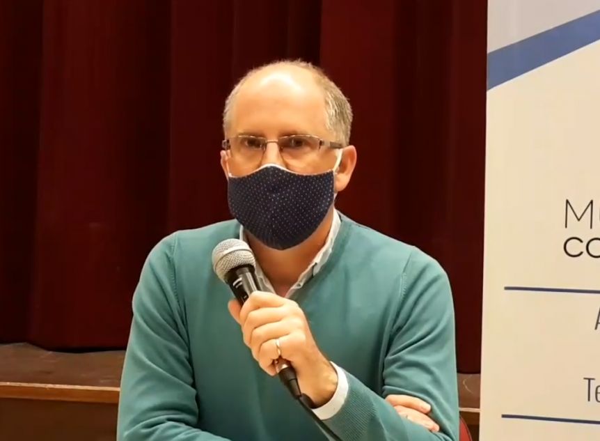 Con una sola cama disponible, intendente niega nuevas restricciones