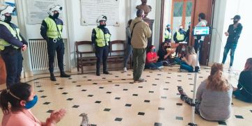 No cede la tensión:  repudio político tras los incidentes en Olavarría