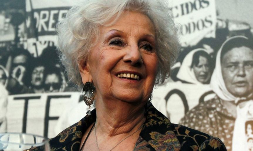 Abuelas de Plaza de Mayo cumple 43 años, Estela 90 y las redes explotan de cálidos mensajes