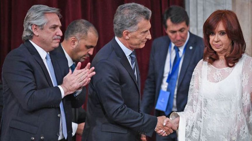 Encuesta revela que solo un dirigente mejoró su imagen positiva en los últimos días