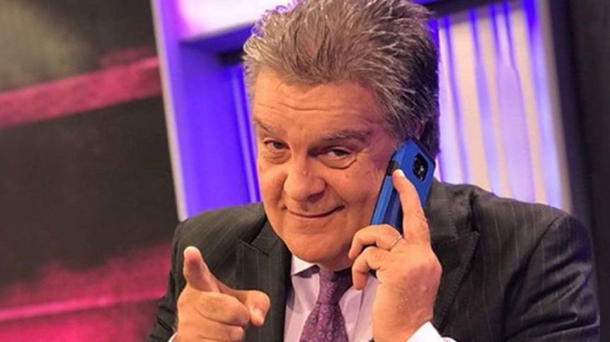 Luis Ventura tentado para escribir un libro sobre Intrusos