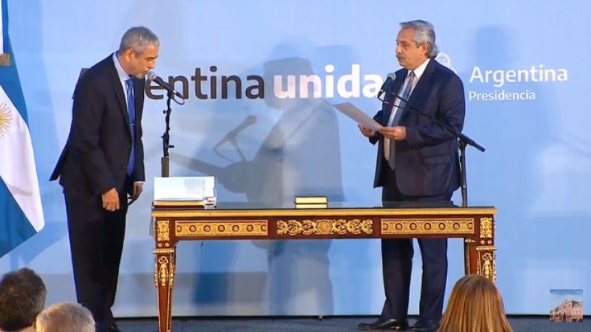 Con fuerte presencia bonaerense, Ferraresi asumió como ministro de Desarrollo Territorial