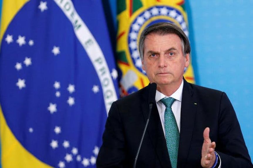 Jair Bolsonaro afirmó que no se siente presionado con iniciar la vacunación en Brasil