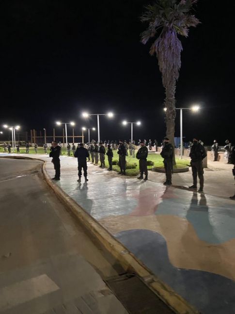 Más voces se suman a las restricciones