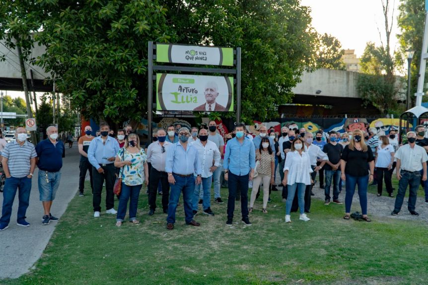 Abrazado a Illia y Alfonsín, Posse suma y sigue de cara a la interna de la UCR bonaerense