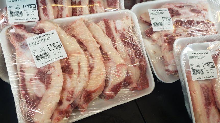 Tras la polémica por la grasa (también la ligó Peña), los cortes baratos hacen su debut en el Central
