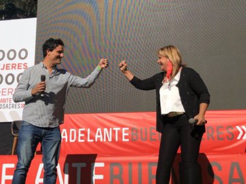 Contundente respaldo de mujeres radicales a la fórmula Abad - Revilla