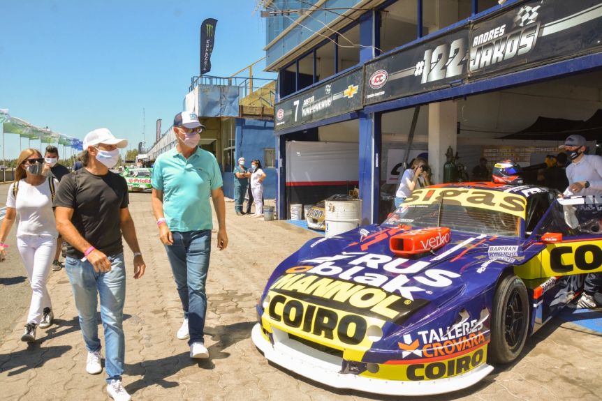 Con Gollán y Di Palma, la carrera por la vacuna llegó al autódromo