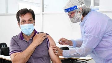 La otra interna de los intendentes opositores: los 33 que no se vacunaron vs. los 32 que sí
