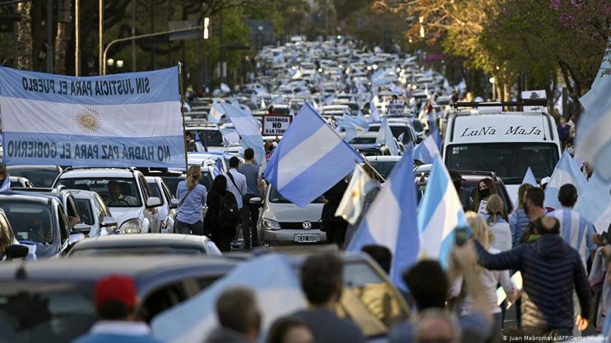 La oposición convoca a una marcha para pedir la renuncia de los vacunados VIP