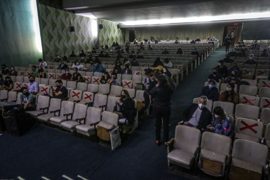 Y un día, volvieron los cines a la Provincia: cómo es el funcionamiento y todos los protocolos