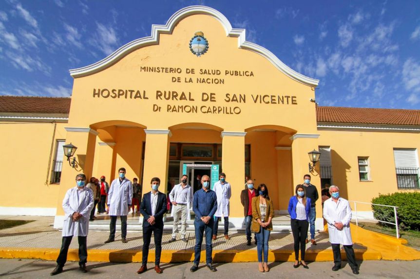 Intendente echó a un funcionario de Salud que vacunó a su hijo
