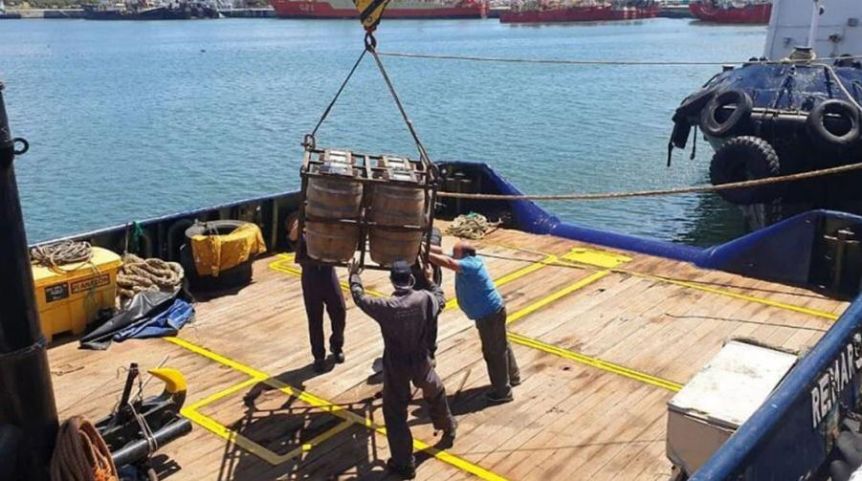 Robaron 800 litros de cervezas que estaban guardados a 20 metros del mar