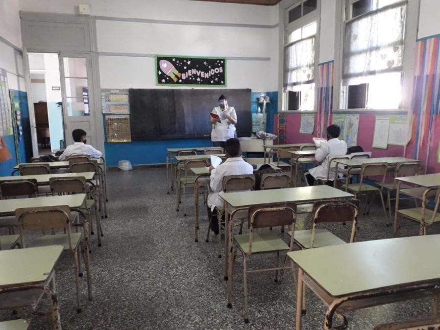 Cuenta regresiva y quejas en aumento: vuelta a clases complicada en la provincia