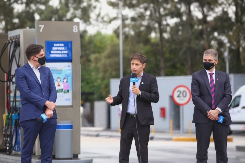 YPF hará descuento del 15% en combustible a personal educativo