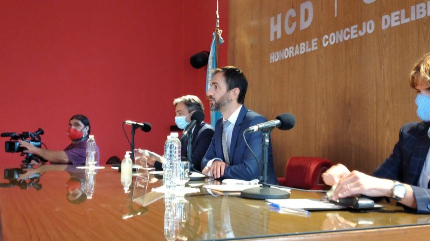Intendente PRO apuntó a Provincia por no usar vacunatorios municipales
