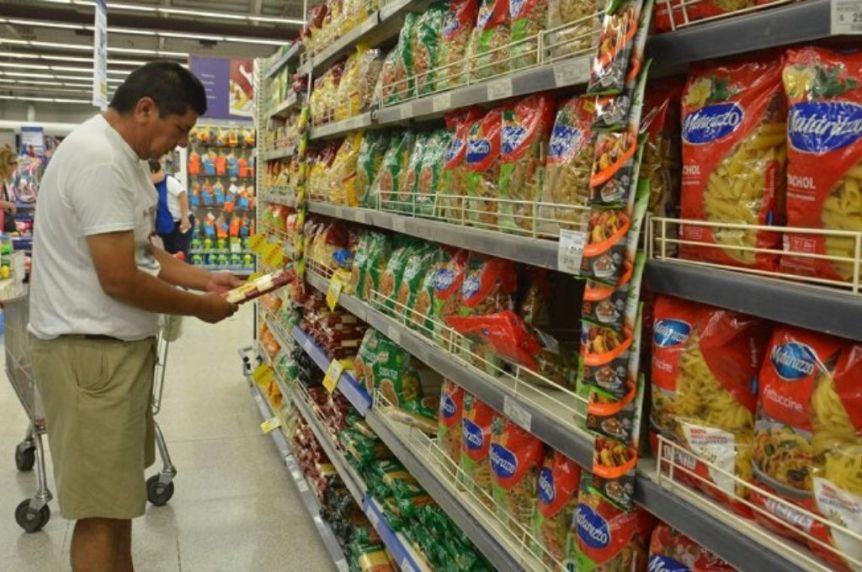 La canasta básica alimentaria acumuló un incremento de 46% interanual